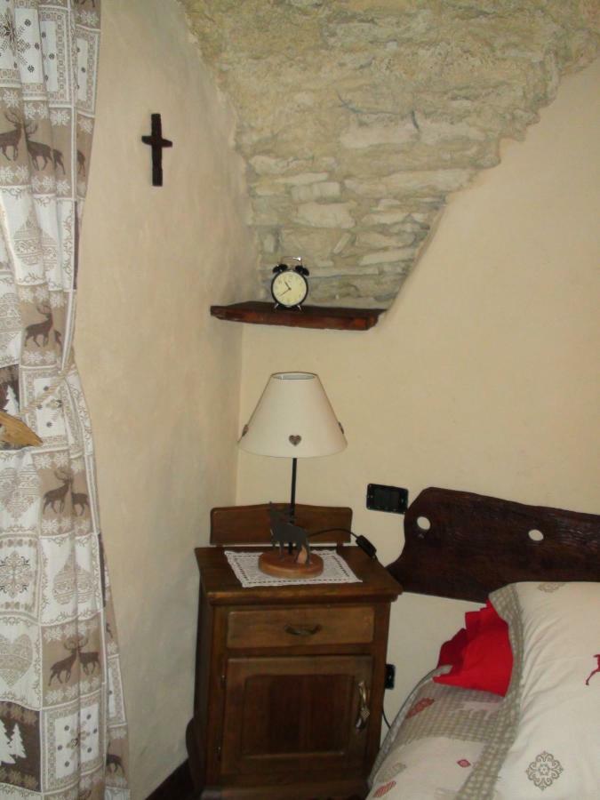 Le Petit Chateau De Vetan Cir 0023 เซนต์ ปิแอร์ ภายนอก รูปภาพ